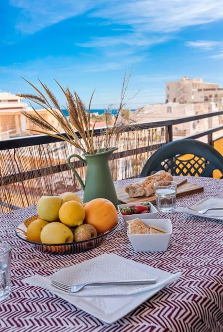 Central Beach Apartment With Free Parking And Pool Marbella Exterior foto