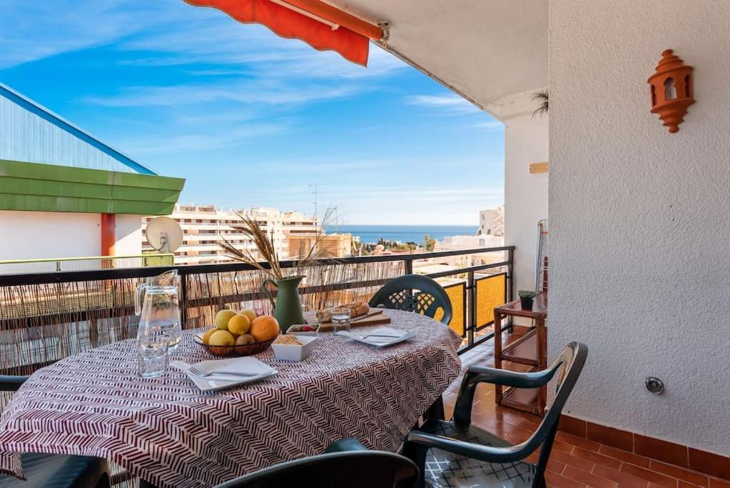 Central Beach Apartment With Free Parking And Pool Marbella Exterior foto