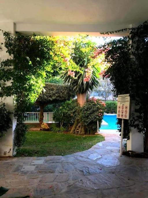 Central Beach Apartment With Free Parking And Pool Marbella Exterior foto